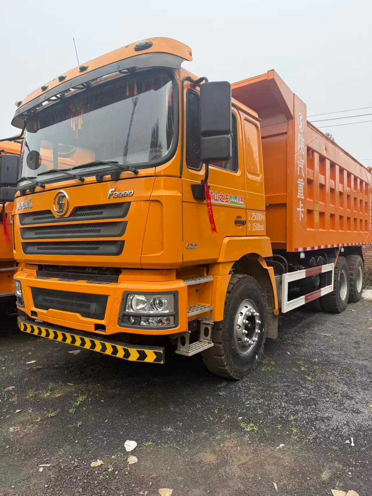 SHACMAN F300